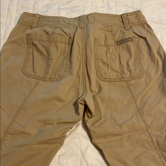 Calvin Klein Jeans Khaki Capris - Sz 6 - Picture 5 of 13